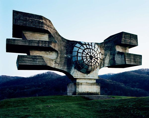 Monumentos abandonados Yugoslavia (19)