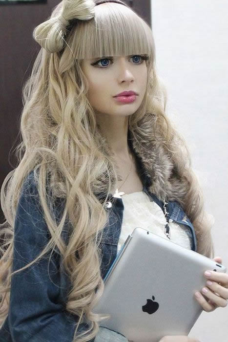 Angelika Kenova Barbie Vida Real (5)