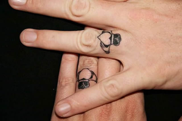 tatuajes de anillos de bodas (15)