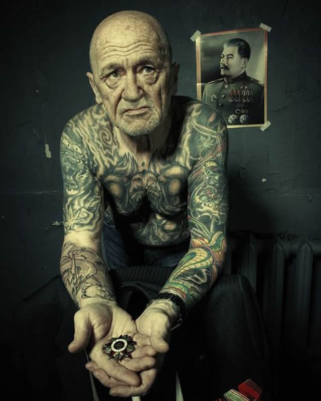 Abuelos con tatuajes finalmente responden: ¿Y cuando uno 