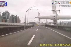 Videos dramáticos del choque del avión en Taiwán