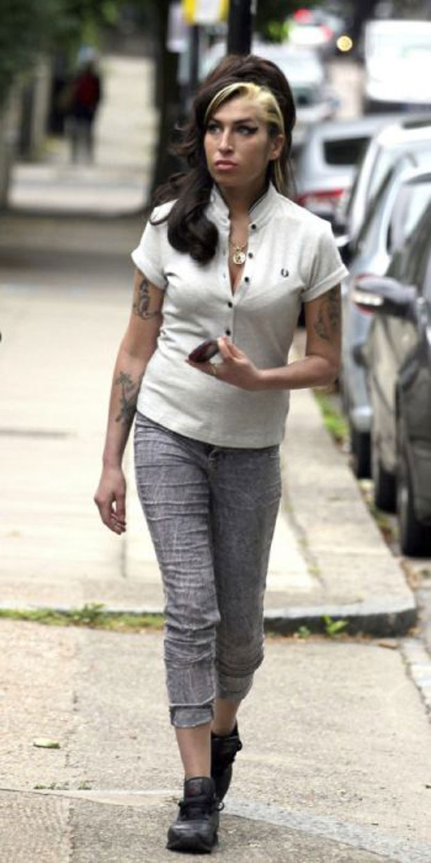 ultima foto de Amy Winehouse (8)
