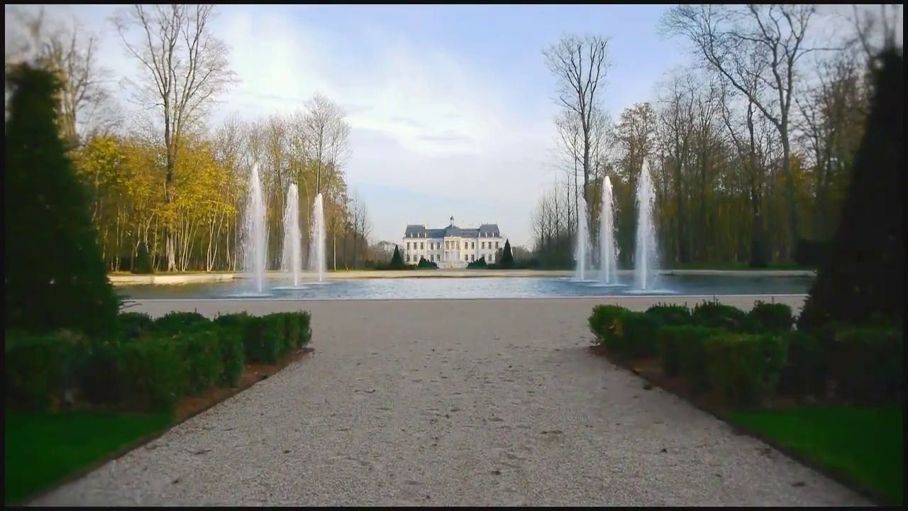 Château Louis XIV mansion Paris (10)