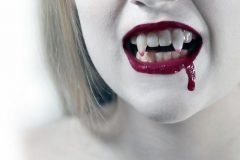 ¿Cuánto tiempo le tomaría a un vampiro chuparte la sangre?