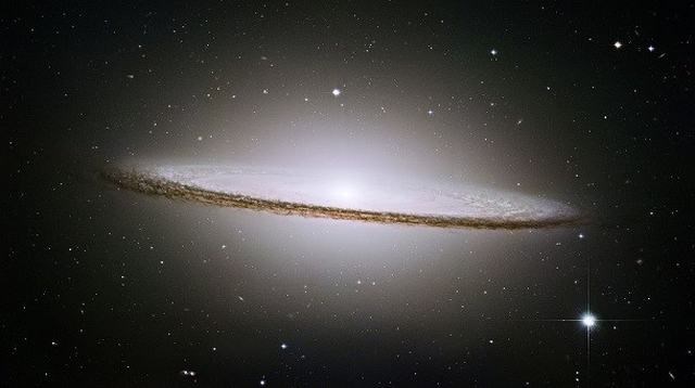 galaxia sombrero publicacion galaxias espacio (2)