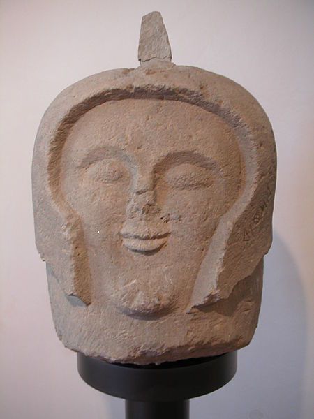cabeza de guerrero etrusco
