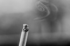 Fumar una cajetilla de cigarros al día provoca serias mutaciones genéticas