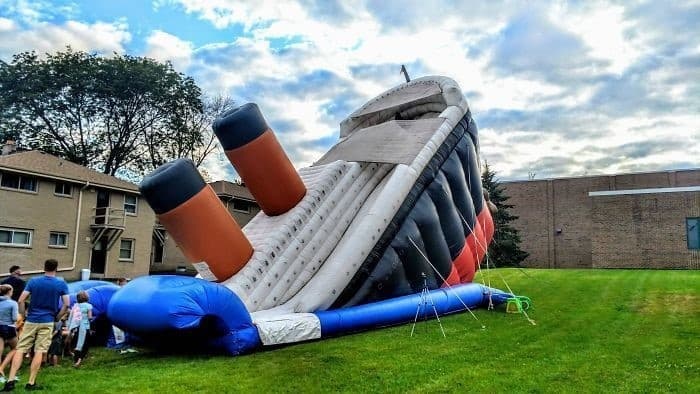 inflable titanic