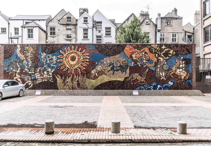 mosaico Táin Bó Cúailnge en Belfast