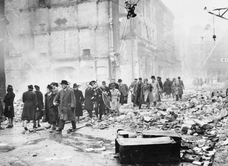 Daños en Londres durante el Blitz