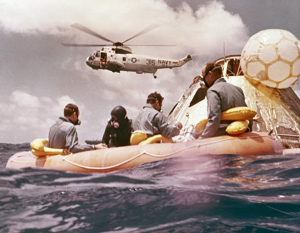 Apollo 12 recuperacion en el pacifico