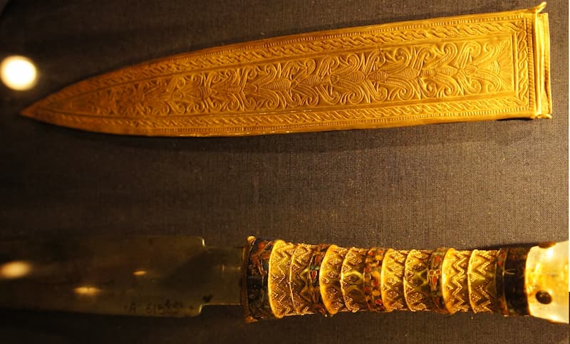 daga dorada de Tutankamón (1)